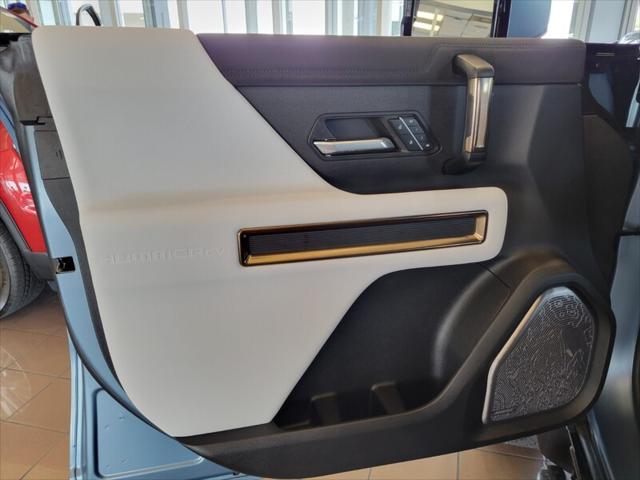 Photo of 2024 BLUE GMC HUMMER EV SUV
