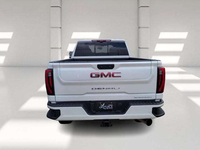 Photo of 2025 WHITE GMC Sierra 2500