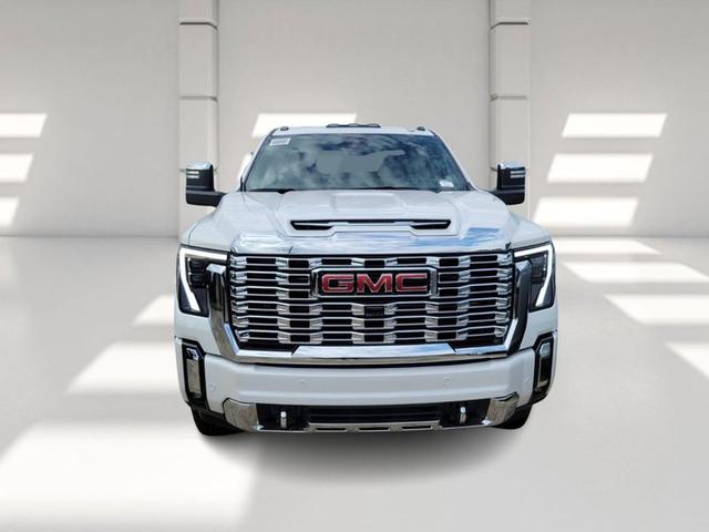Photo of 2025 WHITE GMC Sierra 2500