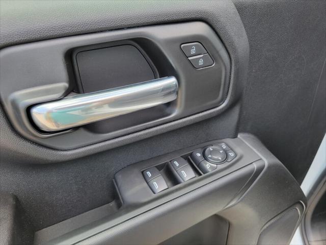 Photo of 2025 Summit White GMC Sierra 3500