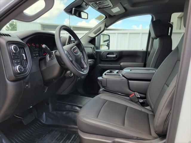 Photo of 2025 Summit White GMC Sierra 3500