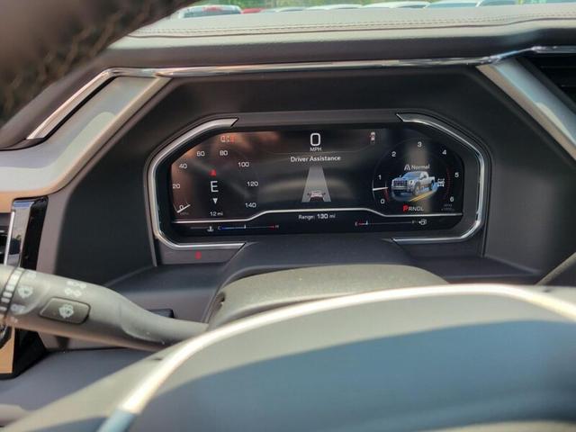 Photo of 2025 WHITE GMC Sierra 2500