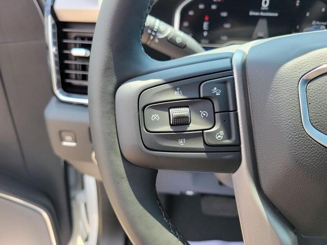 Photo of 2025 WHITE GMC Sierra 2500