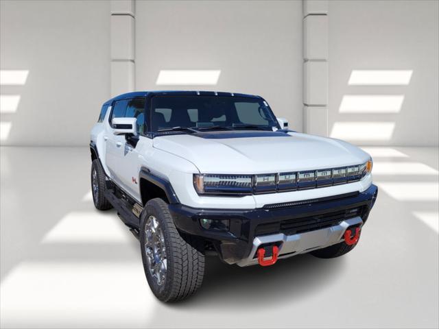 Photo of 2025 Interstellar White GMC HUMMER EV SUV