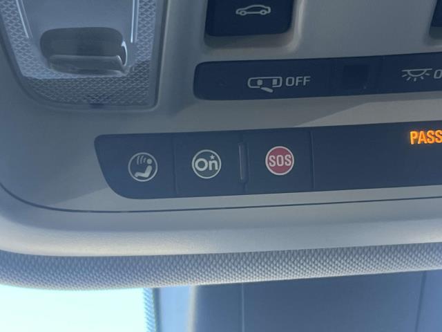 Photo of 2022 Summit White Chevrolet Equinox