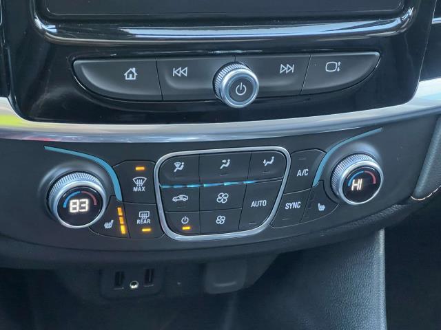 Photo of 2022 Summit White Chevrolet Equinox