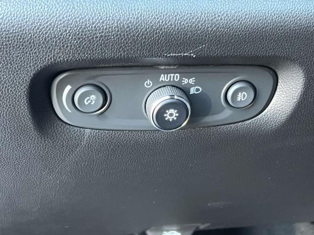 Photo of 2022 Summit White Chevrolet Equinox