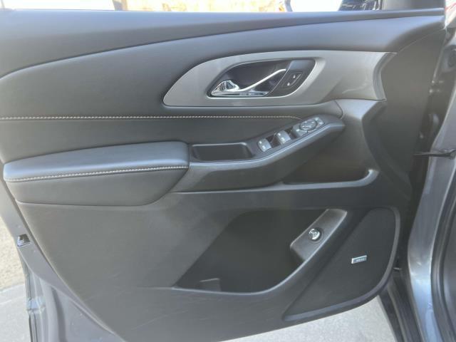 Photo of 2022 Summit White Chevrolet Equinox