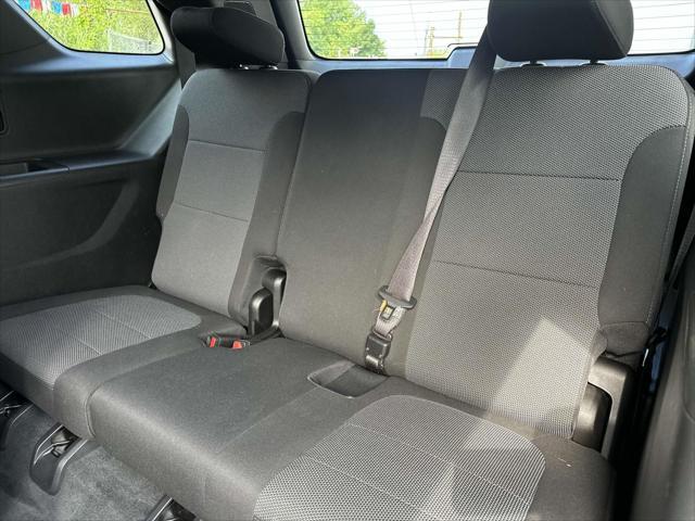 Photo of 2023 Mosaic Black Metallic Chevrolet Traverse