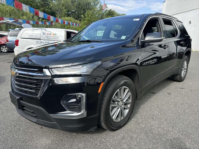 Photo of 2023 Mosaic Black Metallic Chevrolet Traverse