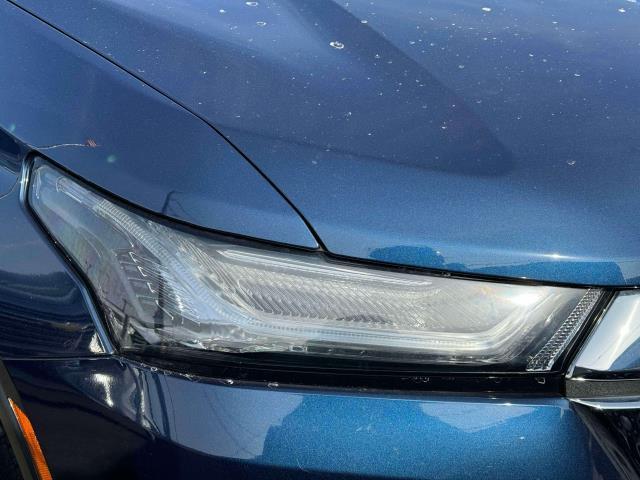Photo of 2022 Northsky Blue Metallic Chevrolet Traverse