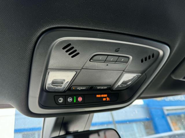 Photo of 2022 Northsky Blue Metallic Chevrolet Traverse
