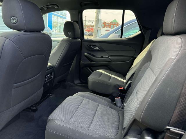 Photo of 2022 Northsky Blue Metallic Chevrolet Traverse