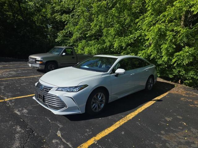 2022 Toyota Avalon Hybrid