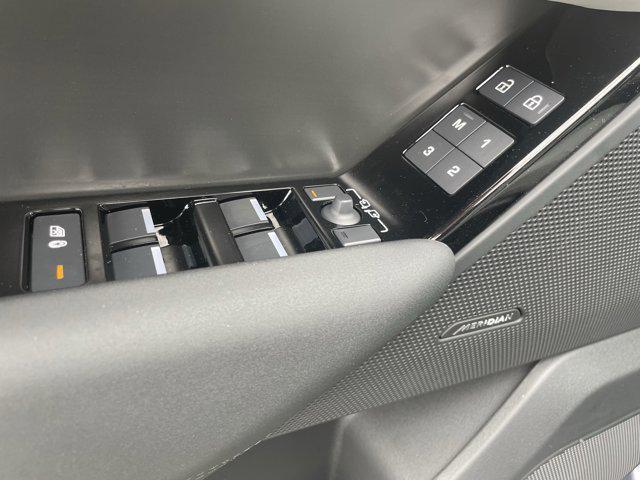 Photo of 2026 Varesine Blue Land Rover Range Rover Velar