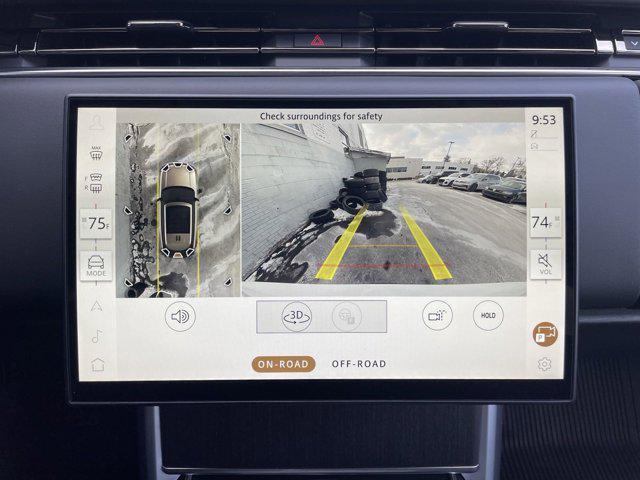 Photo of 2025 Fuji White Land Rover Range Rover