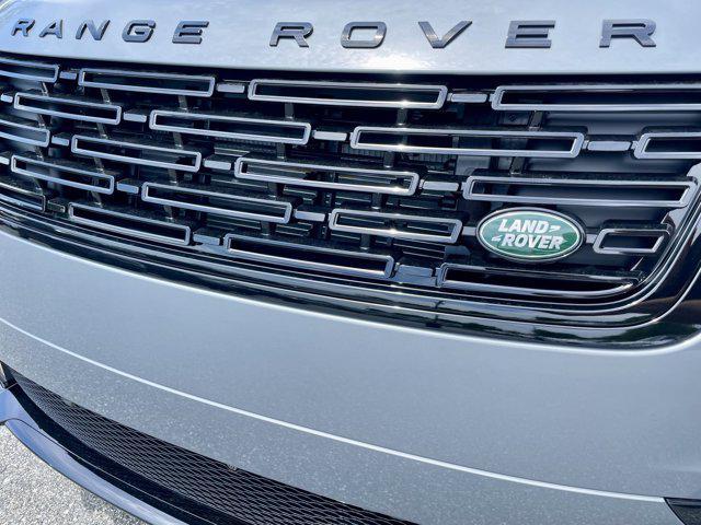 Photo of 2026 Zadar Grey Land Rover Range Rover Velar