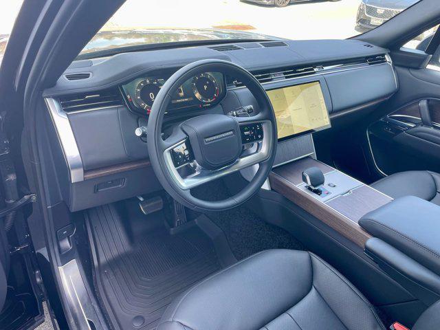 Photo of 2025 Santorini Black Land Rover Range Rover