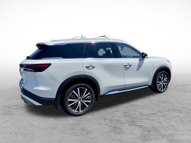 Photo of 2023 Majestic White INFINITI QX60