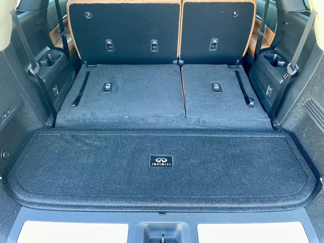 Photo of 2023 Majestic White INFINITI QX60