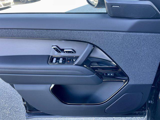 Photo of 2025 Santorini Black Land Rover Range Rover Sport