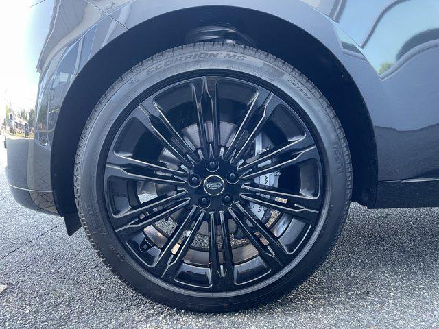Photo of 2025 Carpathian Grey Premium Metallic Land Rover Range Rover