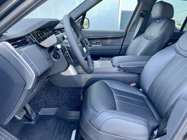 Photo of 2025 Carpathian Grey Premium Metallic Land Rover Range Rover