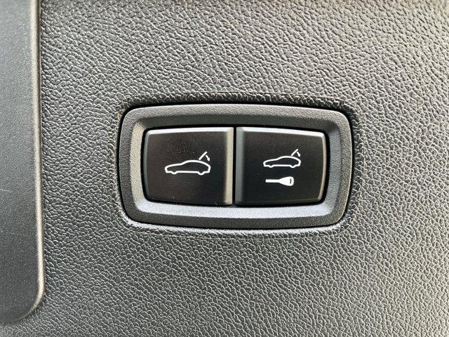 Photo of 2023 Black Porsche Cayenne
