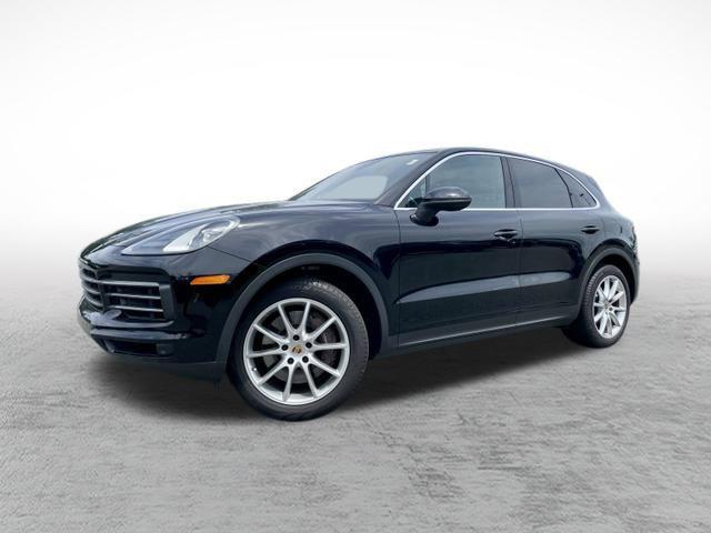 Photo of 2023 Black Porsche Cayenne
