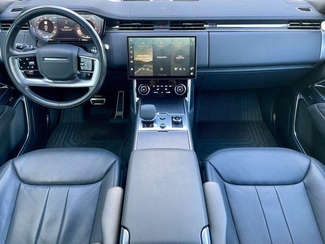 Photo of 2023 Santorini Black Metallic Land Rover Range Rover