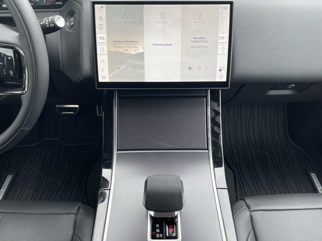 Photo of 2026 Fuji White Land Rover Range Rover Velar