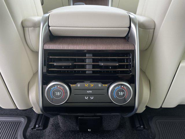 Photo of 2025 Batumi Gold Land Rover Range Rover