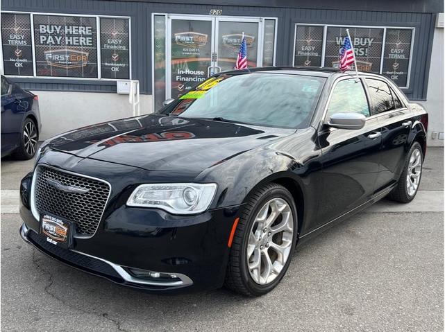 Photo of 2016 Black Chrysler 300C