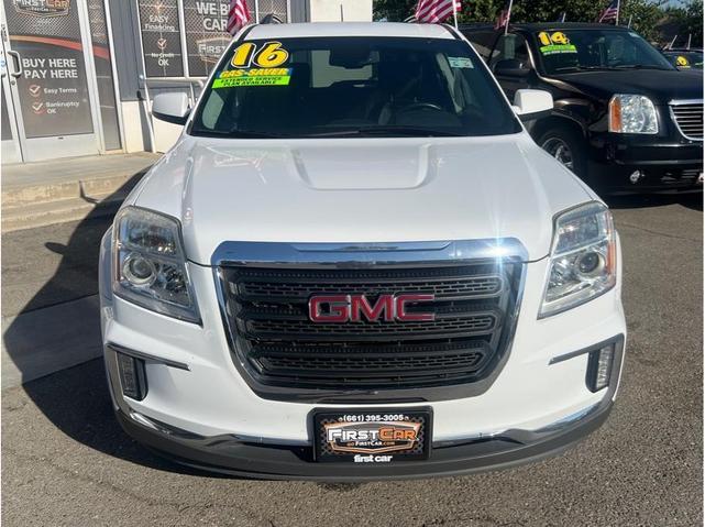Photo of 2016 White GMC Terrain