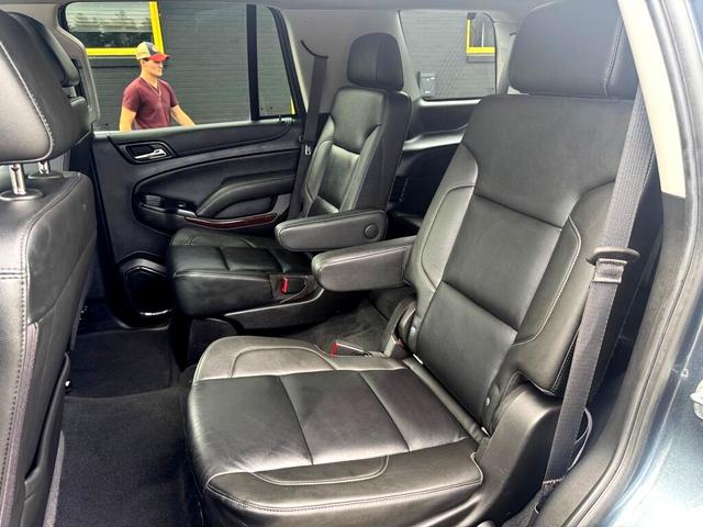 Photo of 2020 Blue GMC Yukon