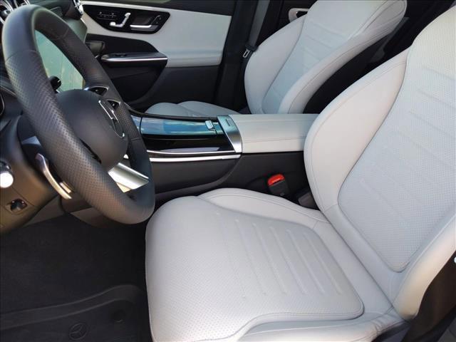 Photo of 2025 Silver/Gray Mercedes-Benz GLC 300