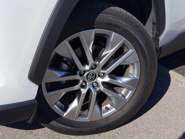 Photo of 2024 Wind Chill Pearl Toyota RAV4