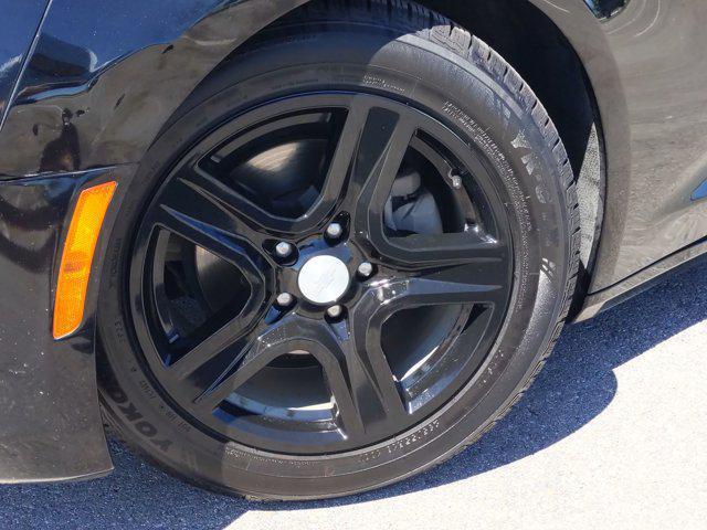 Photo of 2016 Black Chevrolet Camaro