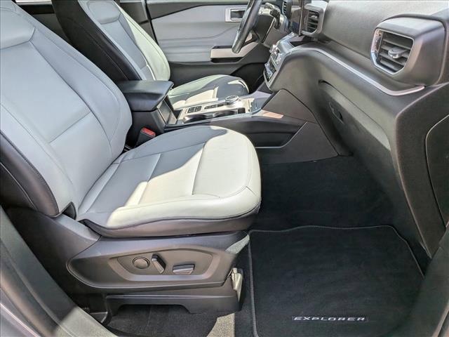 Photo of 2021 Carbonized Gray Metallic Ford Explorer