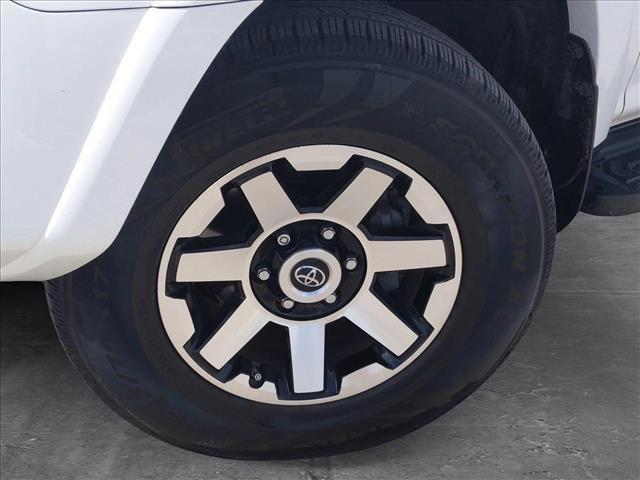 Photo of 2020 Super White Toyota 4Runner