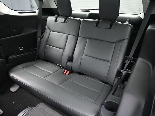 Photo of 2025 Gray Metallic Ford Explorer