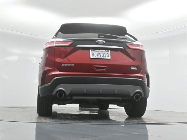 Photo of 2019 Ruby Red Metallic Tinted Clearcoat Ford Edge