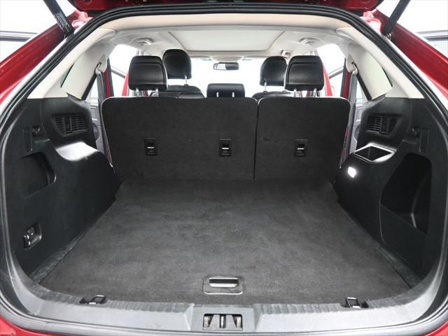 Photo of 2019 Ruby Red Metallic Tinted Clearcoat Ford Edge