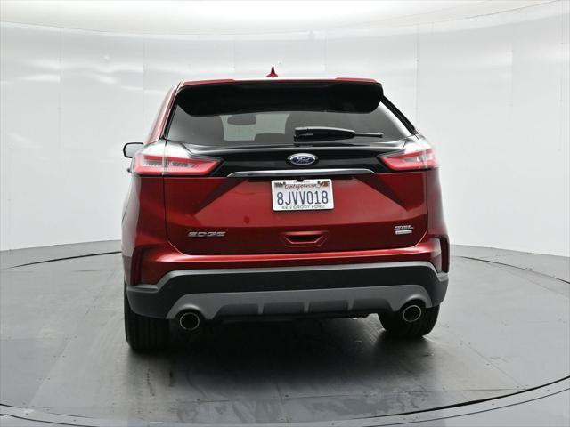 Photo of 2019 Ruby Red Metallic Tinted Clearcoat Ford Edge