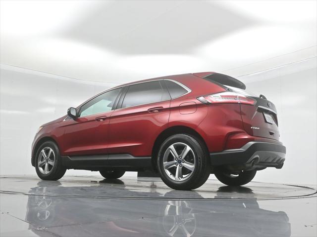 Photo of 2019 Ruby Red Metallic Tinted Clearcoat Ford Edge