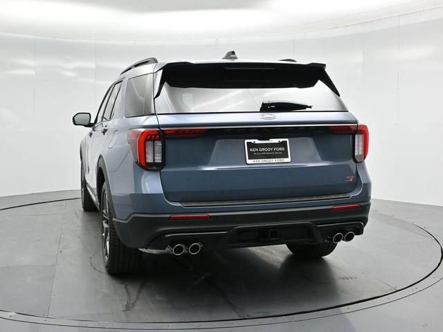 Photo of 2025 Vapor Blue Ford Explorer