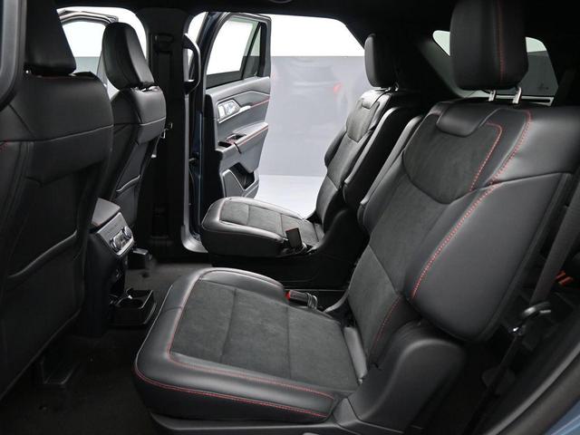 Photo of 2025 Vapor Blue Ford Explorer