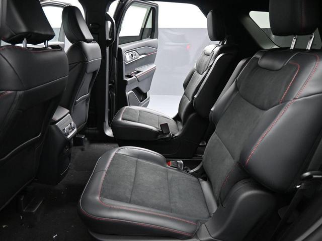 Photo of 2025 Gray Metallic Ford Explorer