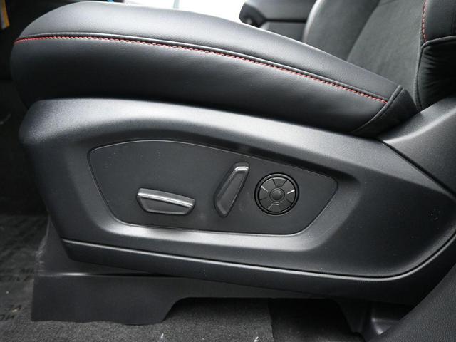 Photo of 2025 Gray Metallic Ford Explorer