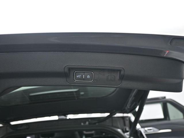 Photo of 2025 Gray Metallic Ford Explorer